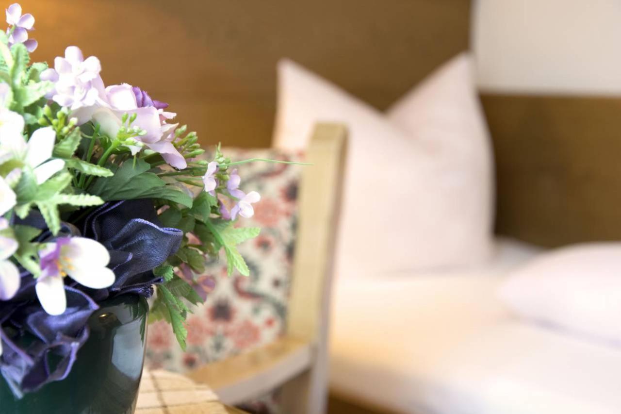 Hotel Garni Val-Sinestra ايشجل المظهر الخارجي الصورة
